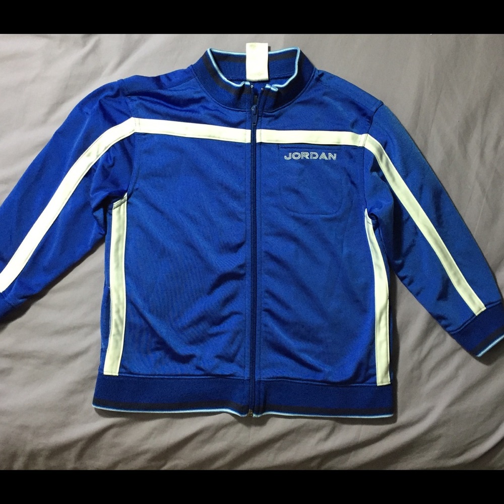Kids Silky Blue Jordan Jacket size 6🦚